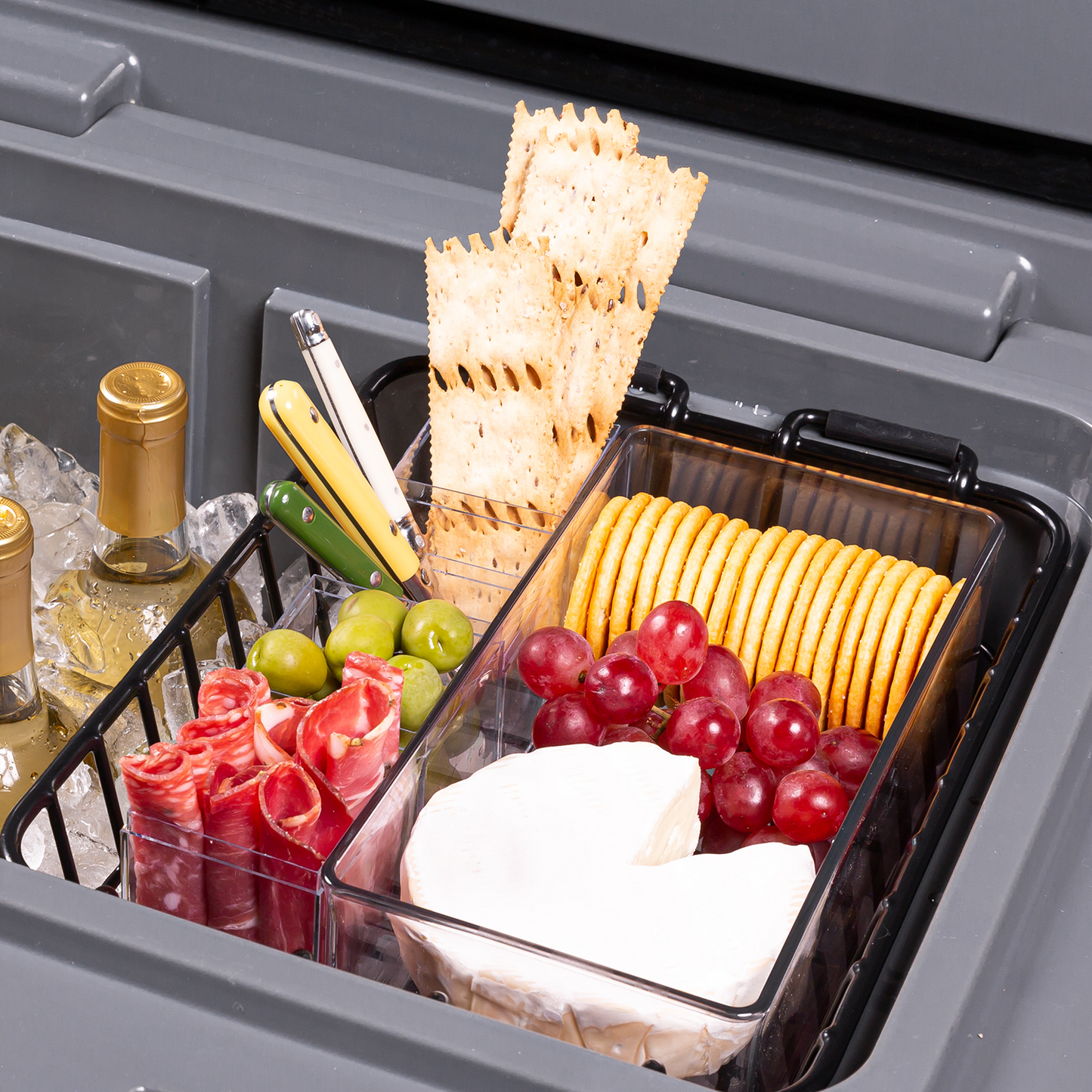 brutank-35qt-55qt-dry-rack-l8 brutank-dry-rack_accessory_alt-1.png