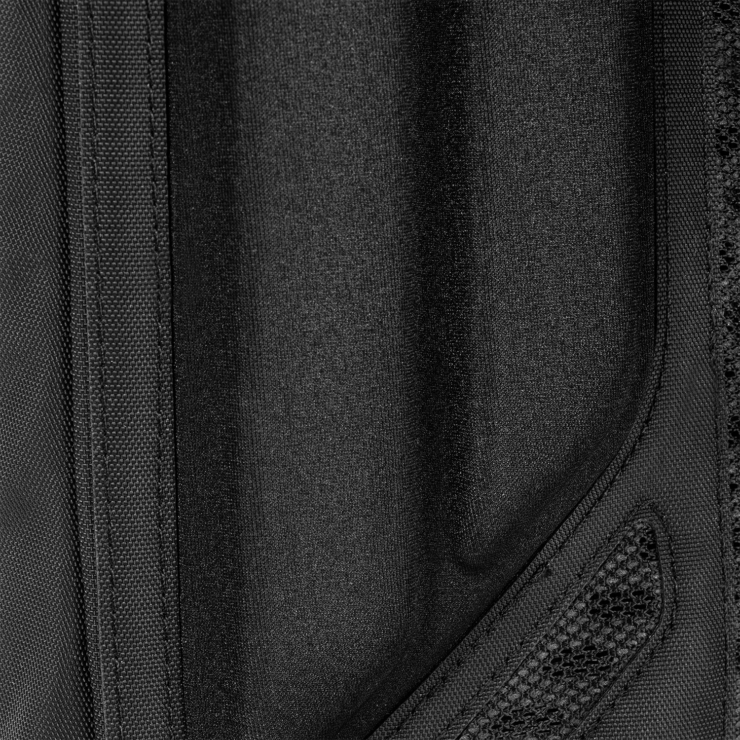paragon-hydration-pack-z2 Paragon_Black_Texture.png